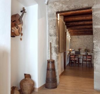 Casteldelci Hotel | Il borgo Casteldelci