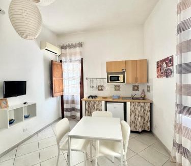 Marettimo House | Il CORTILE DI EOLO