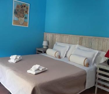 Castelvecchio Calvisio Bed & Breakfast | IL GIRASOLE