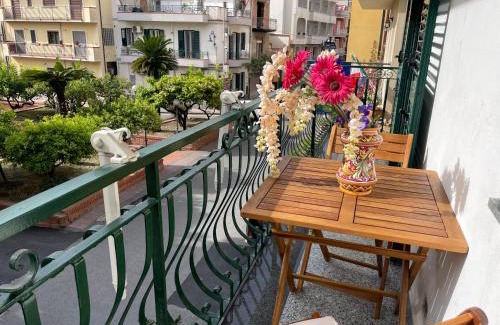 Letojanni Apartment | Il Glicine Apartment a 2 min dalla Spiaggia