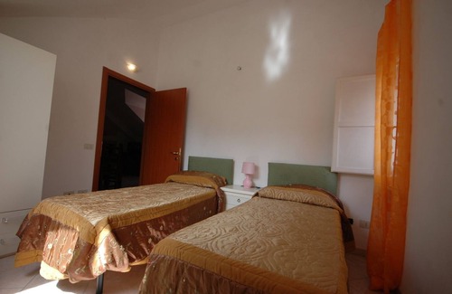 Tramonti House | Il Libeccio A3 2 bedroom apartment with access to the garden and swimming pool