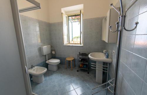 Patti Apartment | "Il Segreto" Vista Panoramica sulle Isole Eolie con Piscina, palestra e WiFi