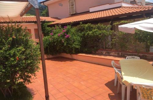 Cetraro House | Il terrazzino di Lulù