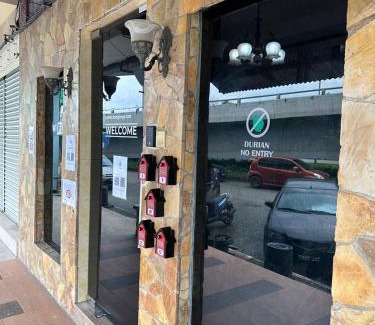 Bukit Kuang Hotel | Ilhamku Inn