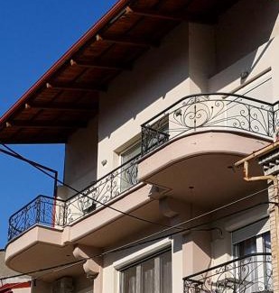 Naousa Apartment | Iliana's house