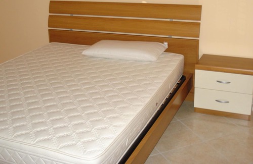 Ardore Marina Apartment | Illuminated fresh clean new beach house