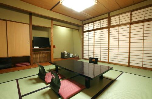 Takachiho Hotel | Imakuni Ryokan