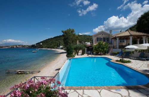 Apraos Villa | Imerolia Beach Villa Kassiopi Corfu
