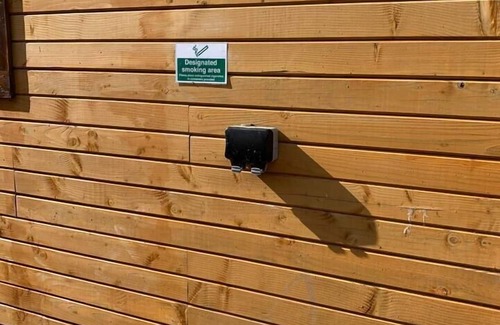 Allanfearn Cabin | Immaculate Cabin 5 mins to Inverness Dog friendly