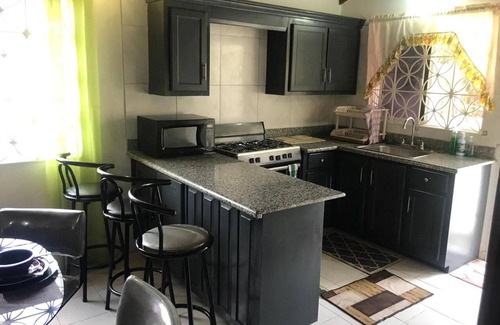 St.Bran's Burg House | Impeccable 2-bed House in Montego Bay