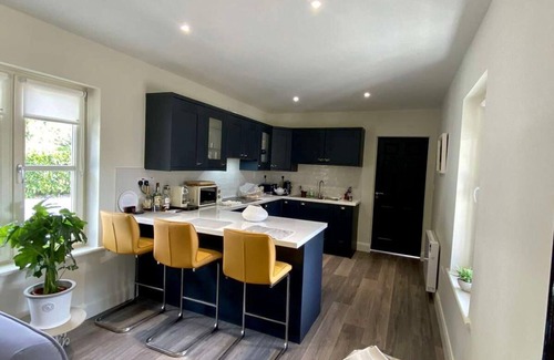 Kilruane Apartment | Impeccable 1-Bed Apartment in gated secure setting