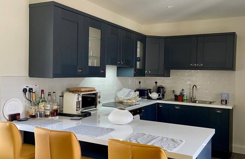 Kilruane Apartment | Impeccable 1-Bed Apartment in gated secure setting