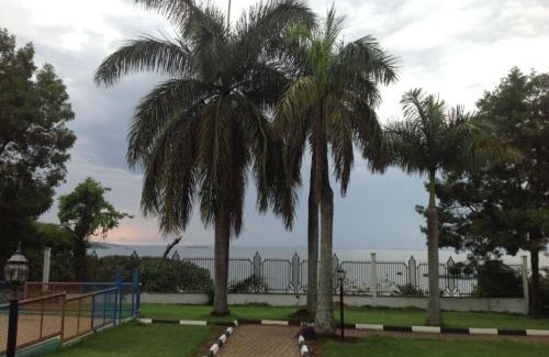 Entebbe Hotel | Imperial Botanical Beach Hotel
