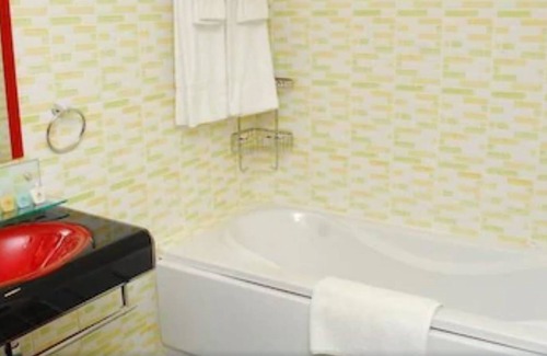 Entebbe Hotel | Imperial Botanical Beach Hotel