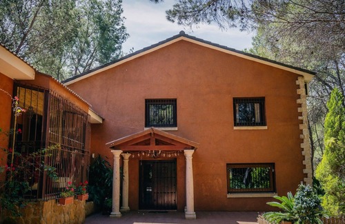 Sagunto Villa | Impressive chalet in a quiet rural area near to the beach