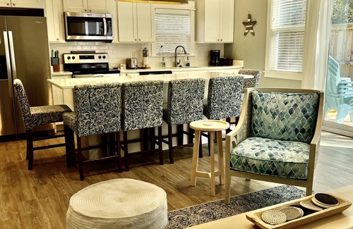 Corolla Light Condo | Impulsive in Corolla Beautiful Recently Built 2 King bedroom condo