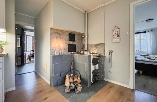 Tingsryd House | In a quiet location, in a wooded area with many lakes, this cozy cottage welcomes you.