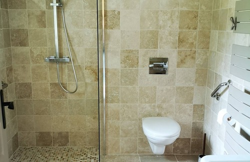 Allemans Apartment | In a quiet natural setting, Studio room with private entrance.