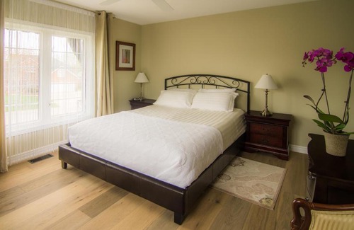 Historic Old Town Bed & Breakfast | In Elegance