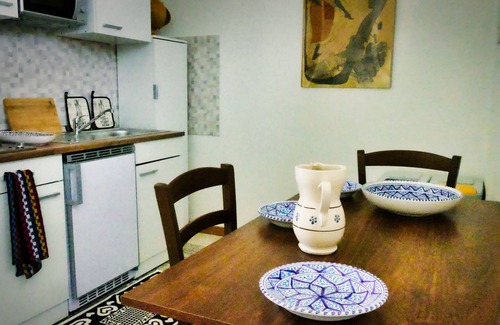Santeramo in Colle House | In old farmhouse in Apulia, large room with kitchen, bathroom, garden
