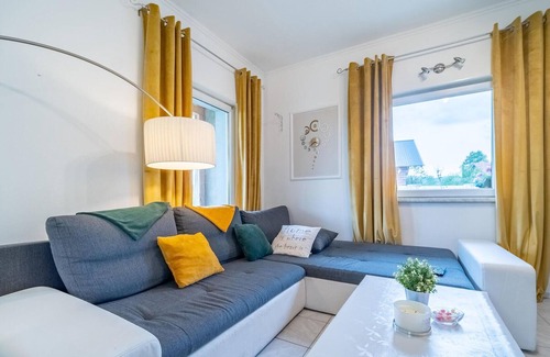 Brinje House | In quiet and beautiful nature welcomes you this beautiful and spacious vacation home in Brinje.