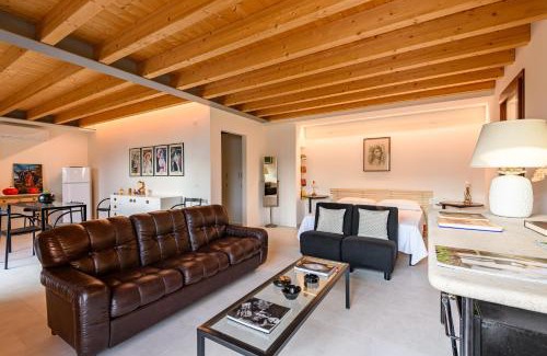 Marone Apartment | In Riva al Lago di Iseo Dependance Primo Piano