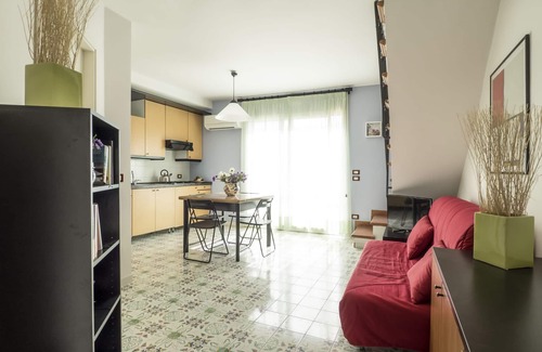 Marina di Ragusa Apartment | In the city center, just 180 meters from the beach