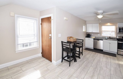 Blue Ash House | In the Heart of Blue Ash- close to Kenwood Mall