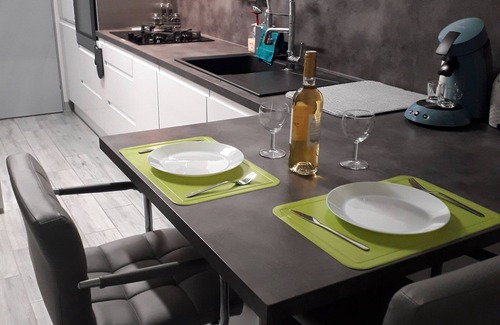 Grand Parc-Paul Doumer Apartment | In the heart of Chartrons - 2 PARKING PARKS and LIFTS.