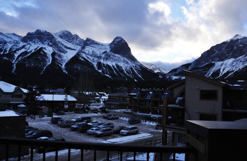 Town Centre Condo | In the HEART of DOWNTOWN CANMORE. Beautiful 2BR/2BA. Unit 311