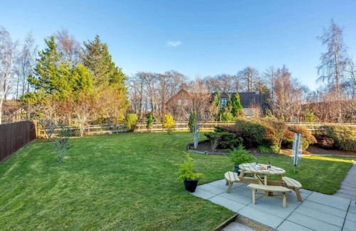 Aberlour House | In the heart of Speyside. A charming 3 bedroom home walking distance of Aberlour