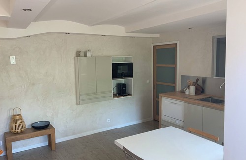 Aurel Apartment | In the heart of the Drôme valley, between Die and Crest, independent gîte