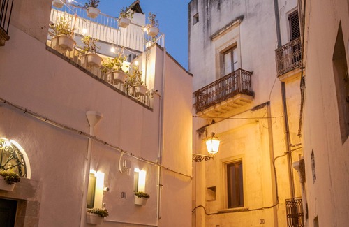 Galatina Historic Centre House | In the heart of the historic center, a stone's throw from Piazza Alighieri with A/C, wifi, 2 bathrooms