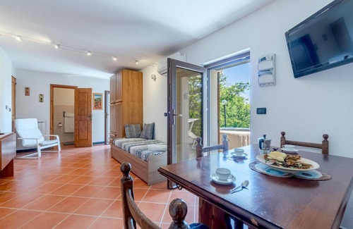 Uscio Apartment | In the hilly countryside between Genoa and Rapallo welcomes you this charming studio apartment.