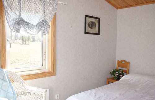 Soderkoping Municipality House | In this cottage the whole family and even the pets can enjoy their vacation.