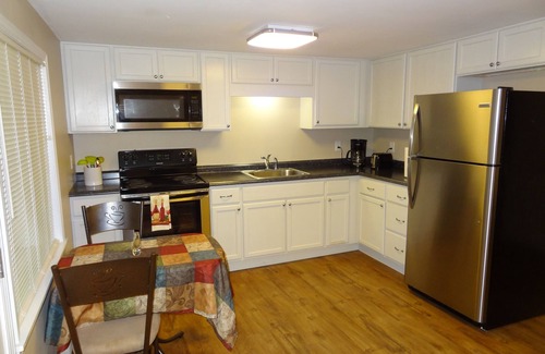 Highlands Apartment | In Town Studio Apartment