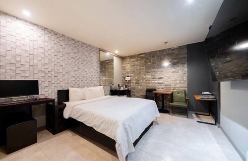 Jakjeonseoun-dong Hotel | Incheon CIRCLE HOTEL