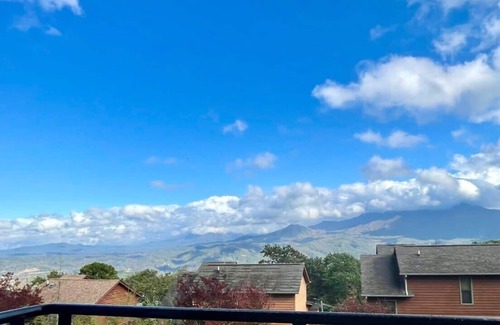 Chalet Village Condo | Incredible Mt. LeConte Views/Indoor Pool & Hot Tub