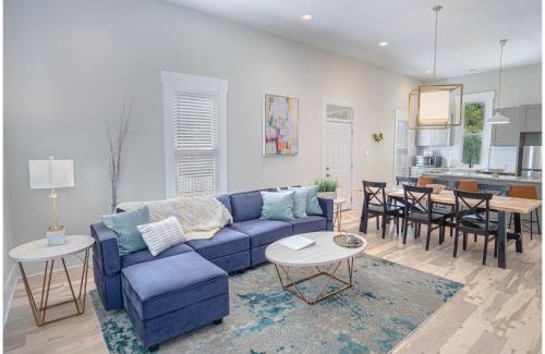 Near East Side House | Incredible New 3BR2BA Near Downtown
