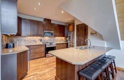Canmore Condo | Incredible Three Sisters View! 3 Bedroom Penthouse
