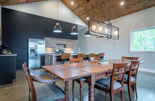 Cheneville Ski Chalet | Incredible view - Pool table - Horizon sur le lac