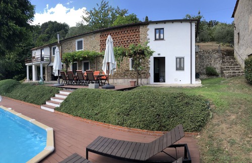 Villabuona House | Independent holiday home, close to Lucca Pisa Florence with private pool