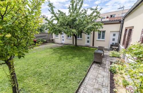 Betheny Apartment | Independent studio with garden, near cathedral of Reims