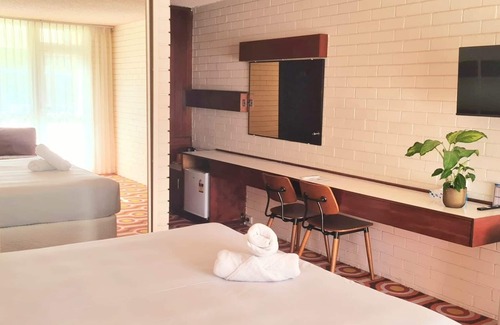 Scarborough Hotel | Indian Ocean Hotel