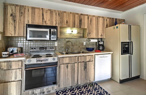 Indian Shores Cottage | Indian Shores Cottage w/Cabana - Steps to Beach!