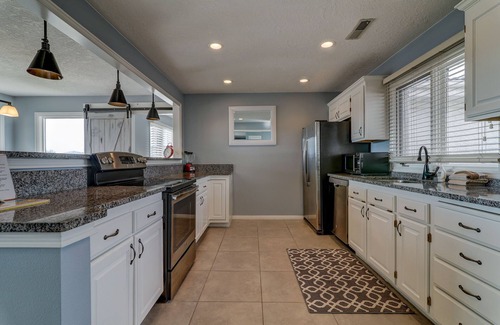 St. George Apartment | Indoor Pool! | All Inclusive | Disney+, YouTubeTV | No Resort Fees | Sleeps 12 | #411
