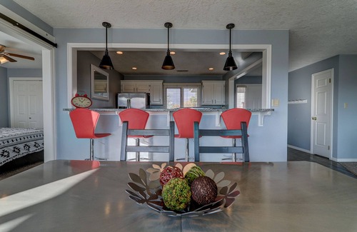 St. George Apartment | Indoor Pool! | All Inclusive | Disney+, YouTubeTV | No Resort Fees | Sleeps 12 | #411