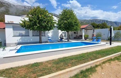 Tribalj Villa | Infinity - Attractive villa for rest and relaxation