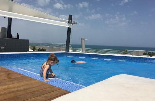 Els Arenals del Sol Apartment | Infinity View