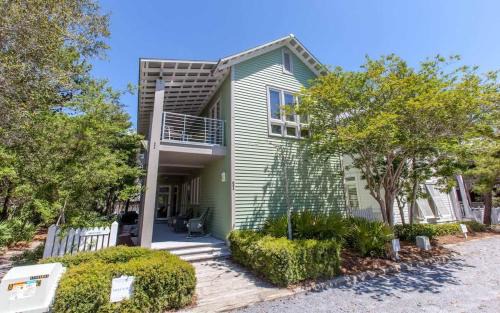 Seaside House | Ingle's Nest in Beautiful Seaside